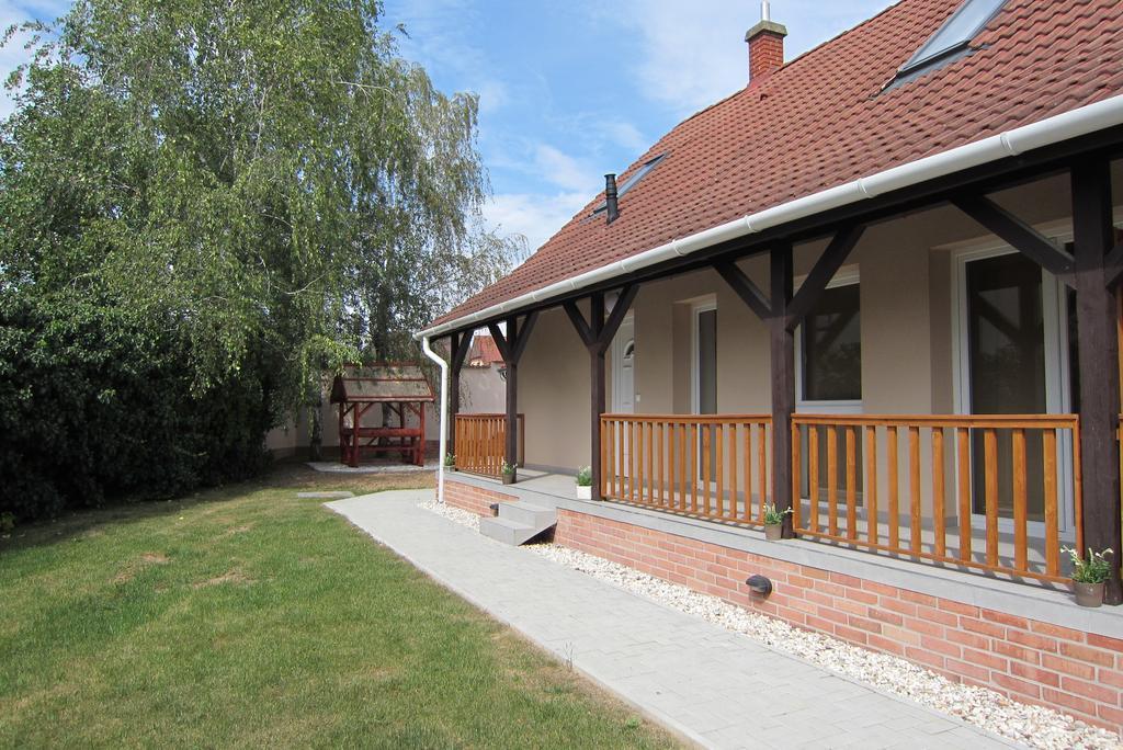 Appartement Mezzanine Hévíz Buitenkant foto