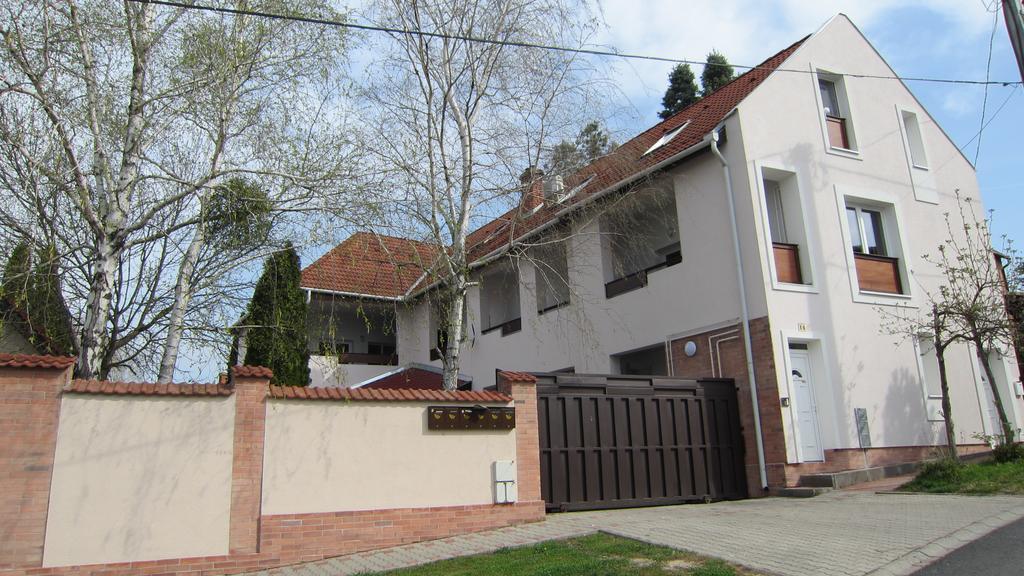 Appartement Mezzanine Hévíz Buitenkant foto